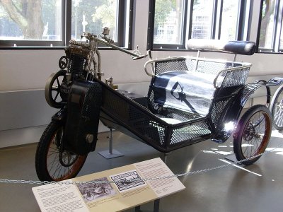 {short description of image}